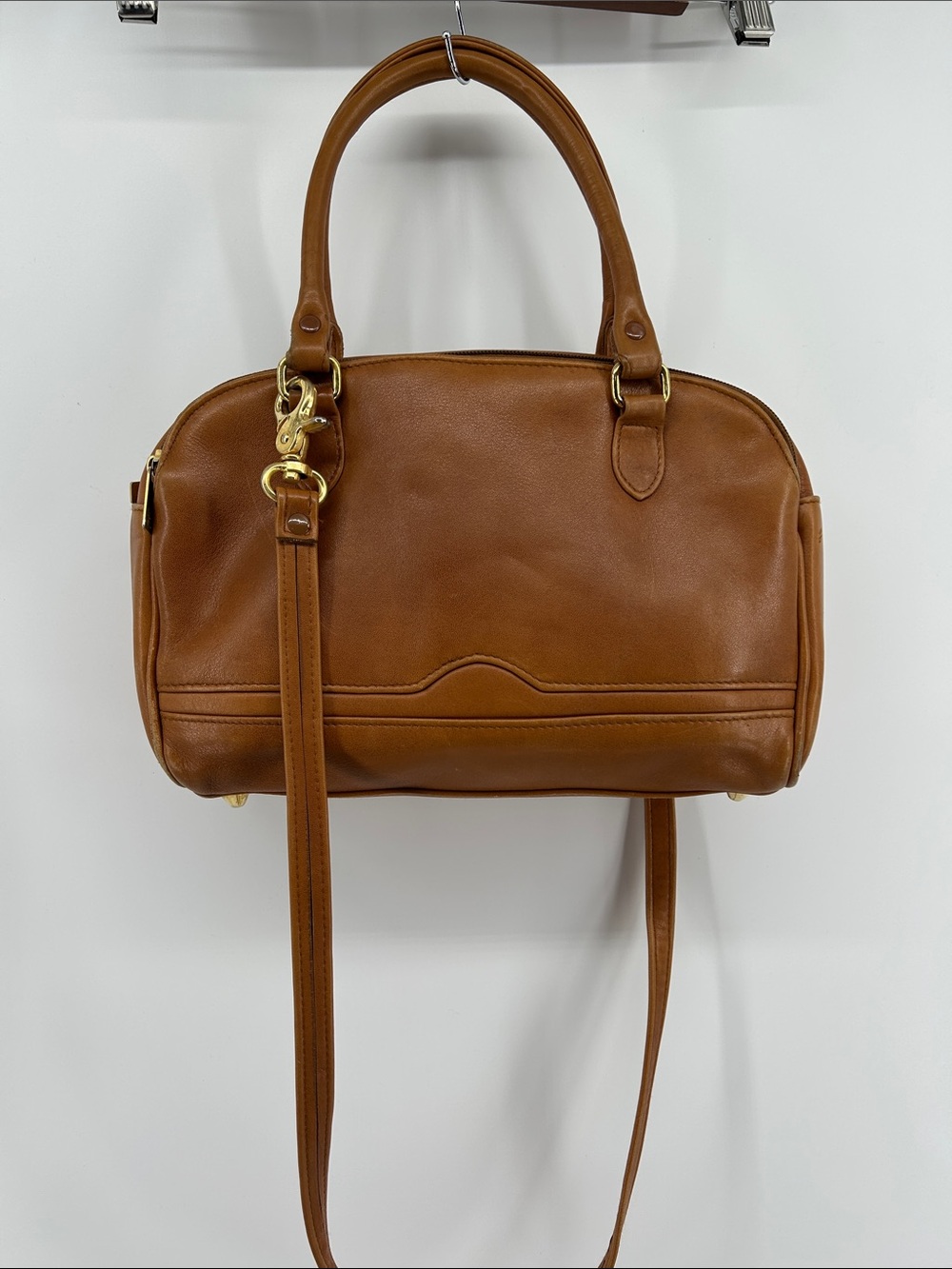 Tignanello Womens Purse Soft Leather Tan Camel Shoulder Bag Timeless